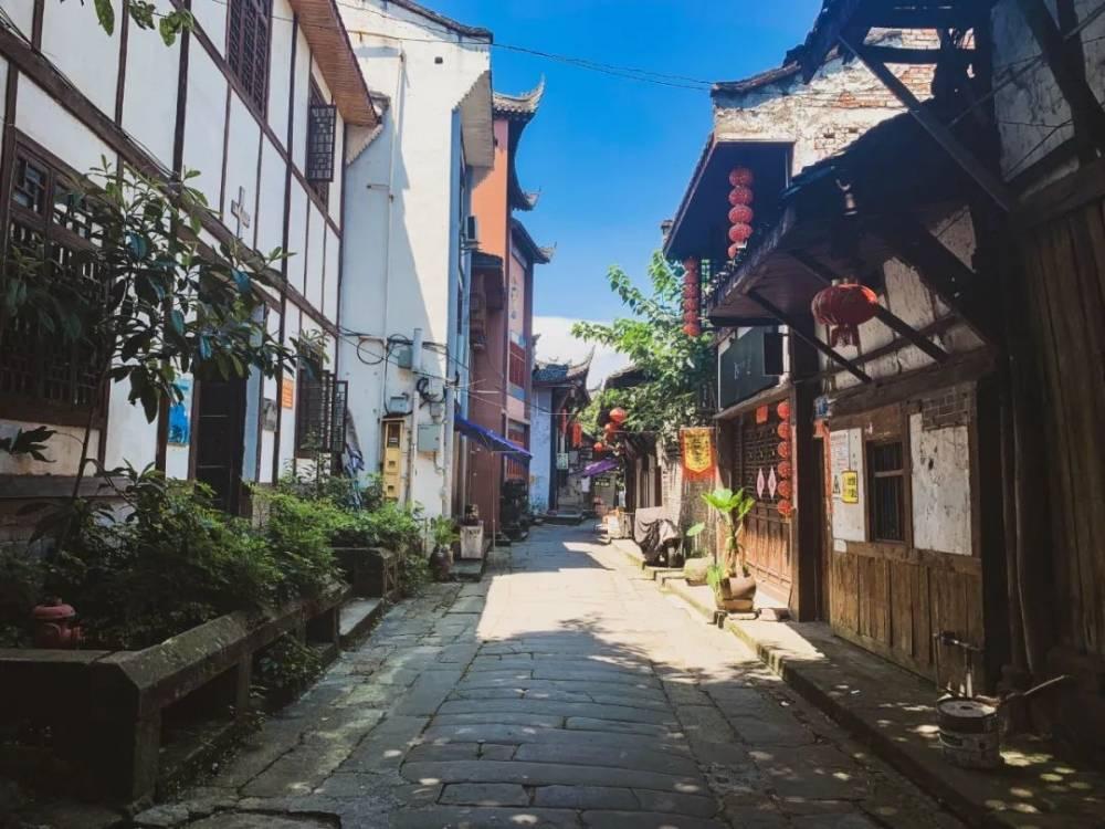 怎么面对失恋后突如而来的难过，空虚，孤独感？游戏画面
